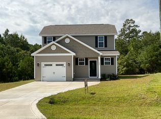 106 Grander Ct, Sneads Ferry, NC 28460