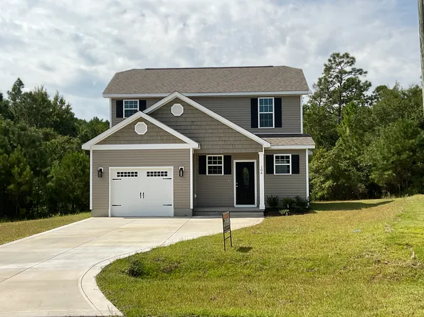 106 Grander Ct, Sneads Ferry, NC 28460