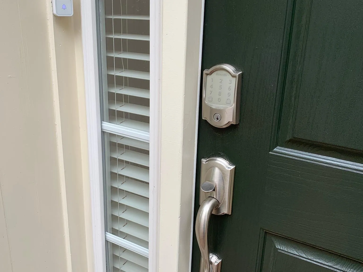 426 Ferdinand Day Dr — Photo 1