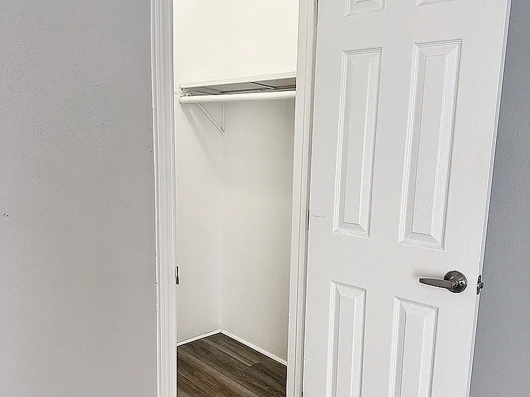 Walk In Closet