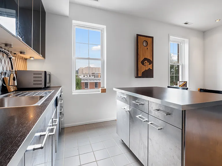 2103 Green St #3F — Photo 19