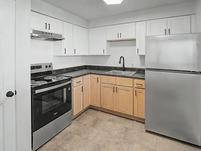 333 N Ellis St #D — Photo 1
