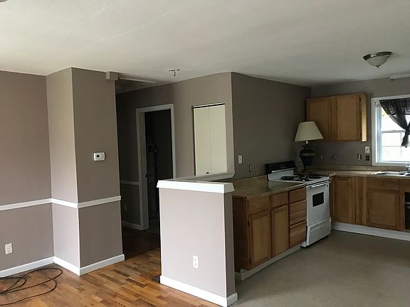3rd image of 2725 Jefferson Ave