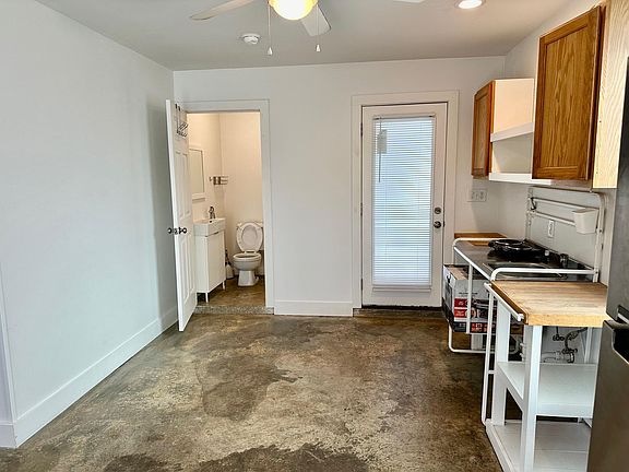 5th image of 1419 Alamo St #B