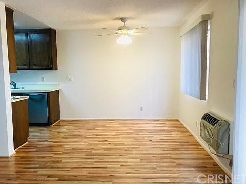 5th image of 1243 Wellesley Ave #2