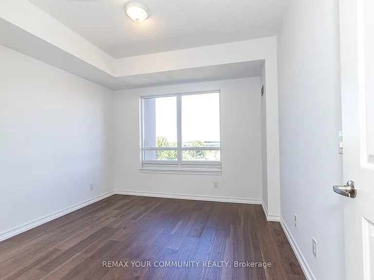 9245 Jane St #514 — Photo 29