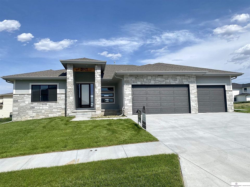 3913 S 211th St, Elkhorn, NE 68022 | MLS #22313120 | Zillow