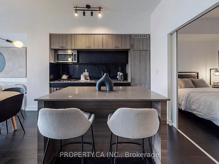 205 Manning Ave #403 — Photo 20