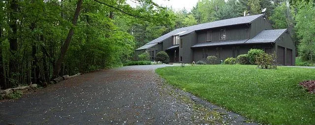 1734 Pinnacle Rd photo 1