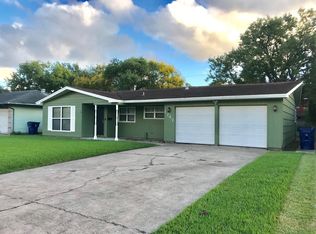1747 W 10th St, Freeport, TX 77541