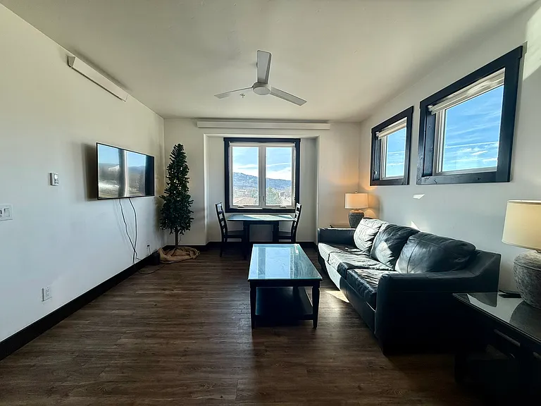 106 E Jasper Ave #202 — Photo 7