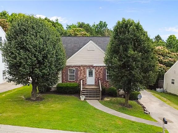 2nd image of 2660 Lenox Dr