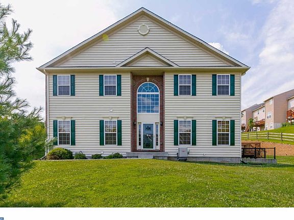 3rd image of 107 Penns Manor Dr