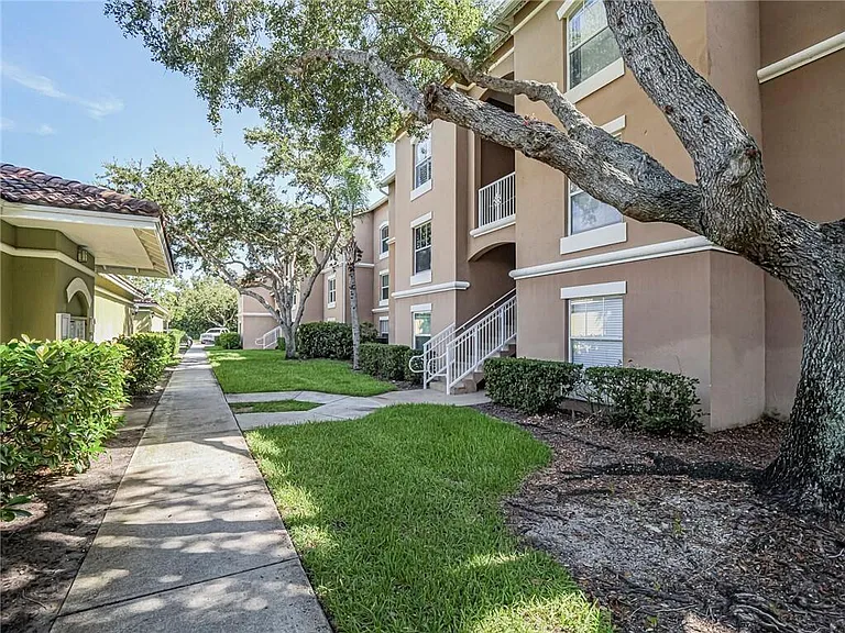 5095 Fairways Cir #I303 — Photo 6
