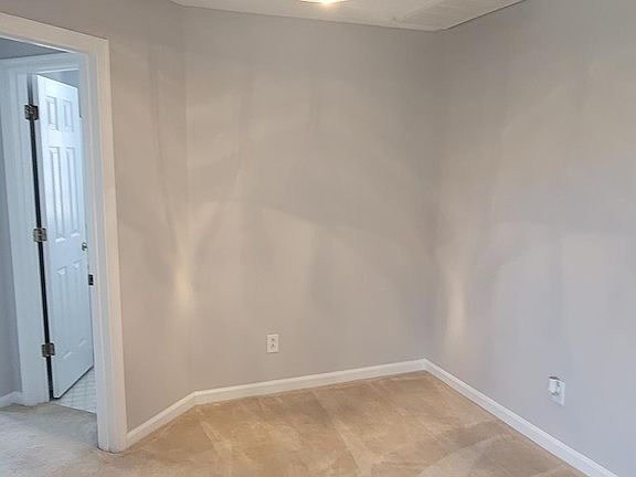 5th image of 748 Rock Crest Ct APT 304