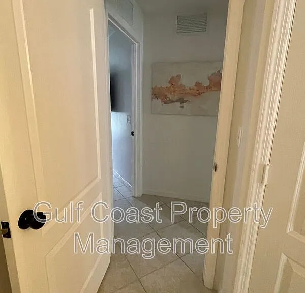 417 Broadmoor St — Photo 31