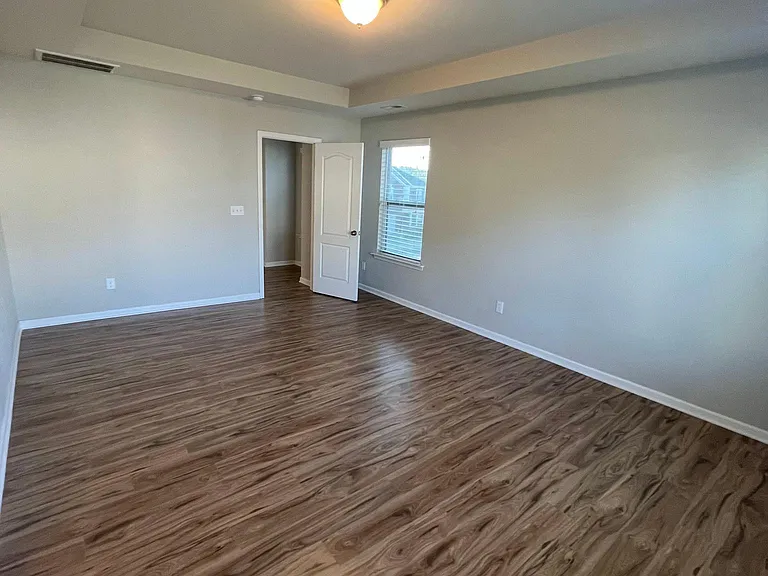832 Ember Dr — Photo 33