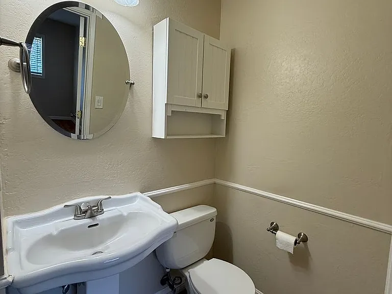 309 Plum St — Photo 12