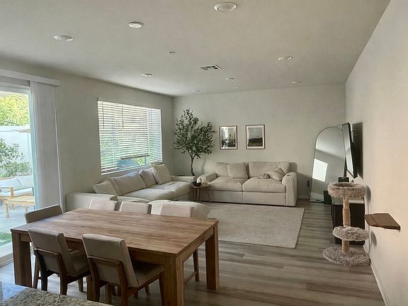 4th image of 36356 Albus Ave