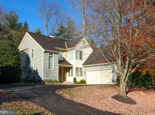 100 Ponds Ln, Wilmington, DE 19807