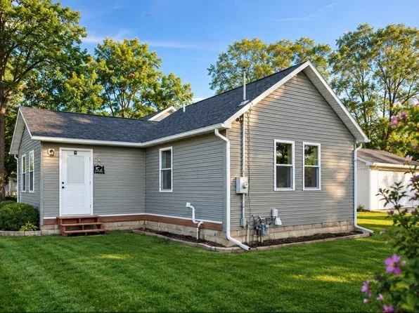 363 Garfield St, Otsego, MI 49078