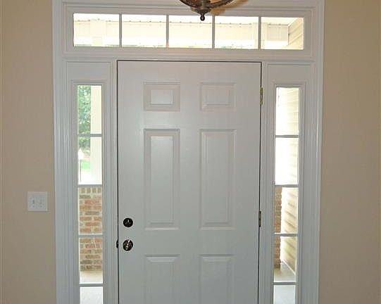 5th image of 100 Glades Ct