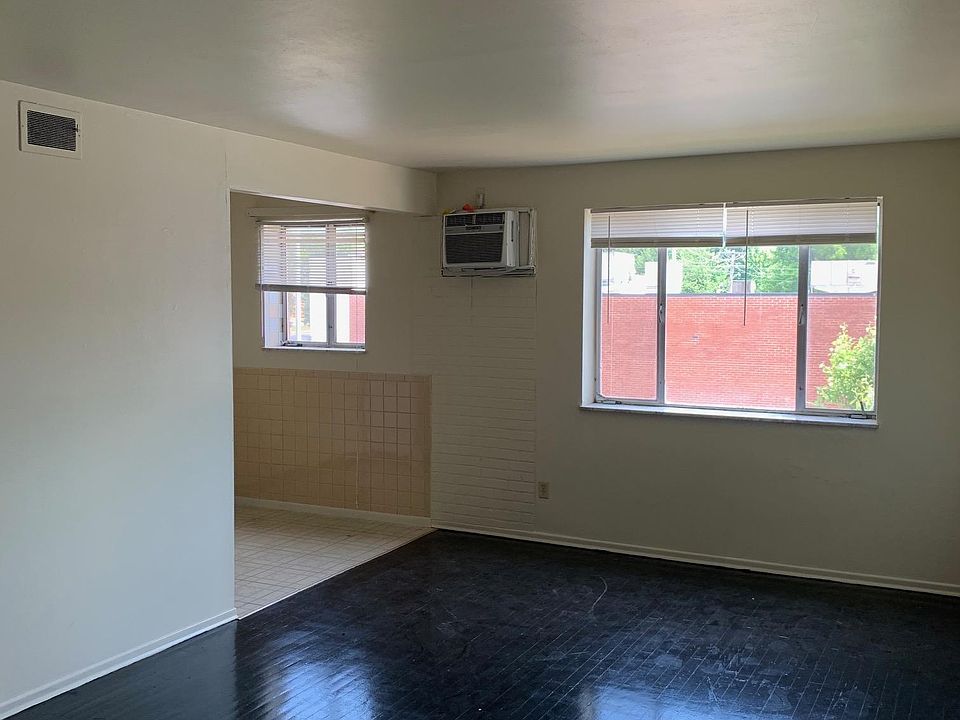 1st image of 1108 Bates St APT 104