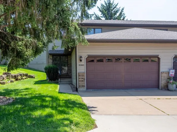 3060 Deerwood Cir, Dubuque, IA 52003