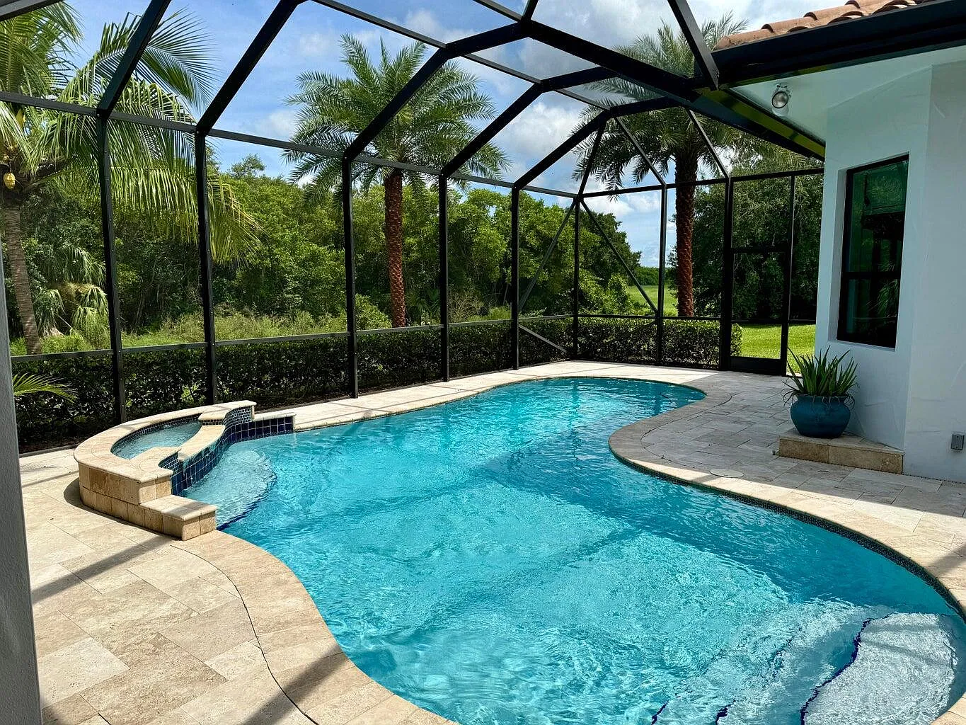 3 bed, 4.0 bath, 2923 sqft, $6,250 — Photo 3