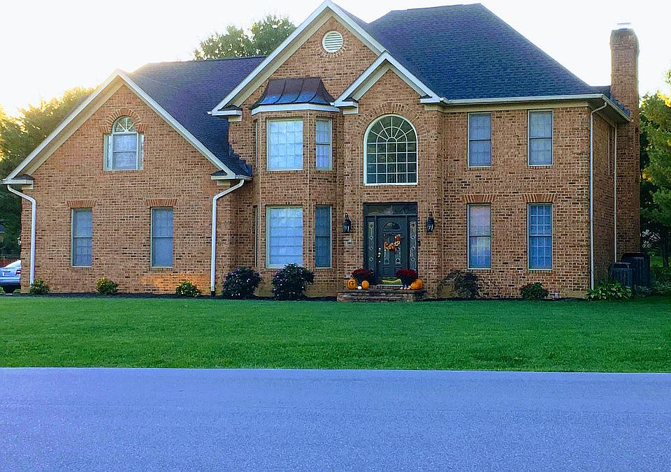 1st image of 11126 Parkwood Dr