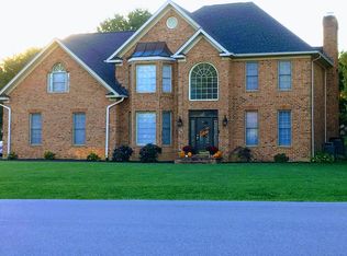 11126 Parkwood Dr, Hagerstown, MD 21742