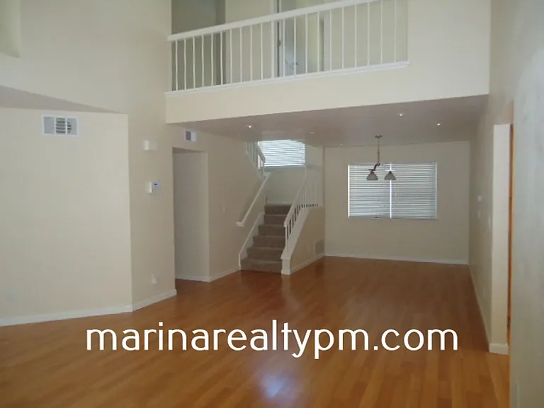 103 Bolton Way — Photo 3