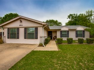 2941 Topaz Ln, Farmers Branch, TX 75234