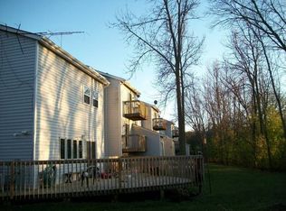 38843 N Cedar Crest Dr APT 303, Lake Villa, IL 60046