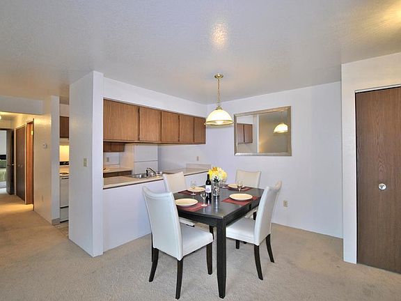 3rd image of 6234 Village Green Cir APT 2