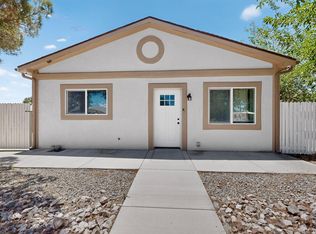 477 60th St NW, Albuquerque, NM 87105