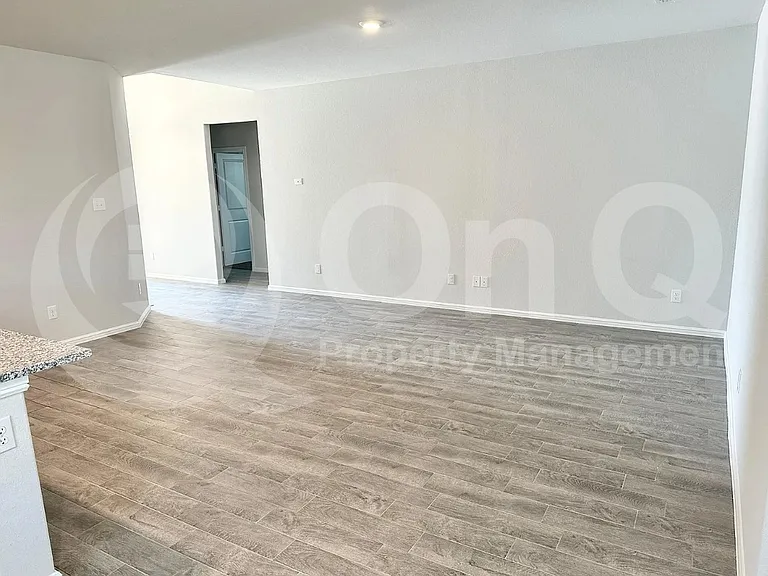 8613 Wildwest Dr — Photo 6