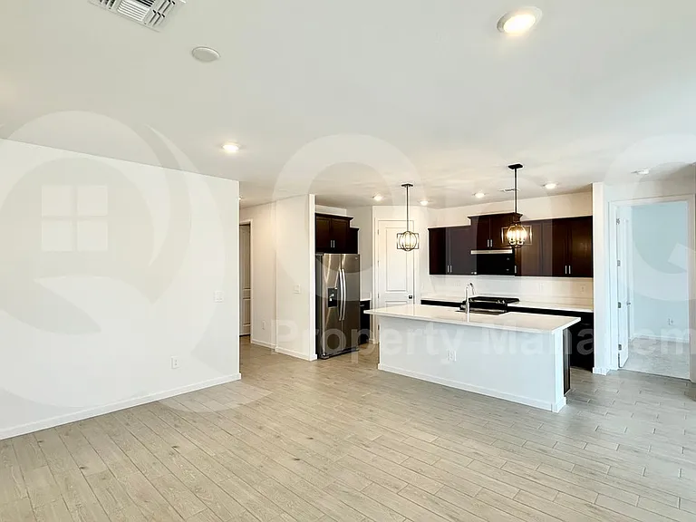 4422 W Hunter Trl — Photo 4