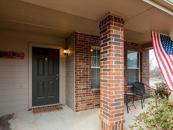 5th image of 8457 Shallow Creek Dr