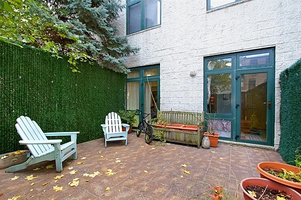 Sold by Citi Habitats | media 7