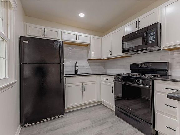 4th image of 2841 N 64th St