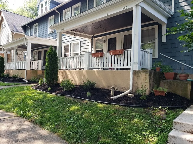 1004 Harvard St — Photo 1