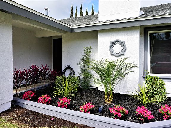 2nd image of 3885 Coronado Cir