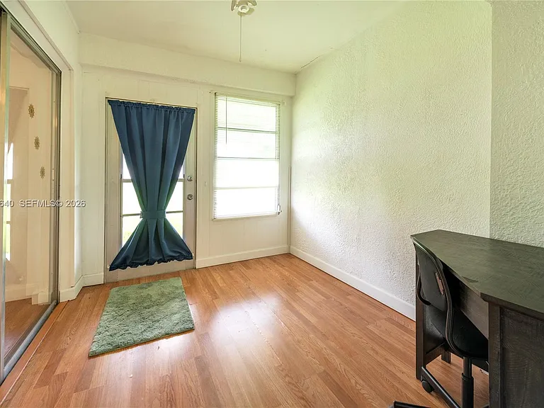 8555 NW 10th St #B106 — Photo 18