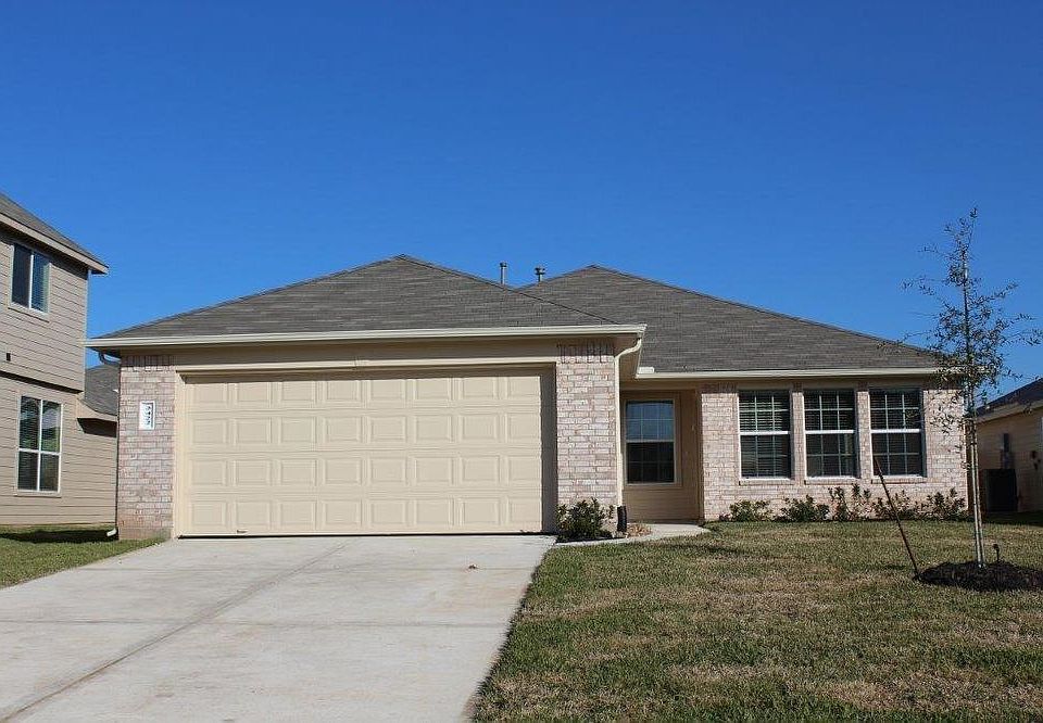 1st image of 2422 Lago Mirado Way