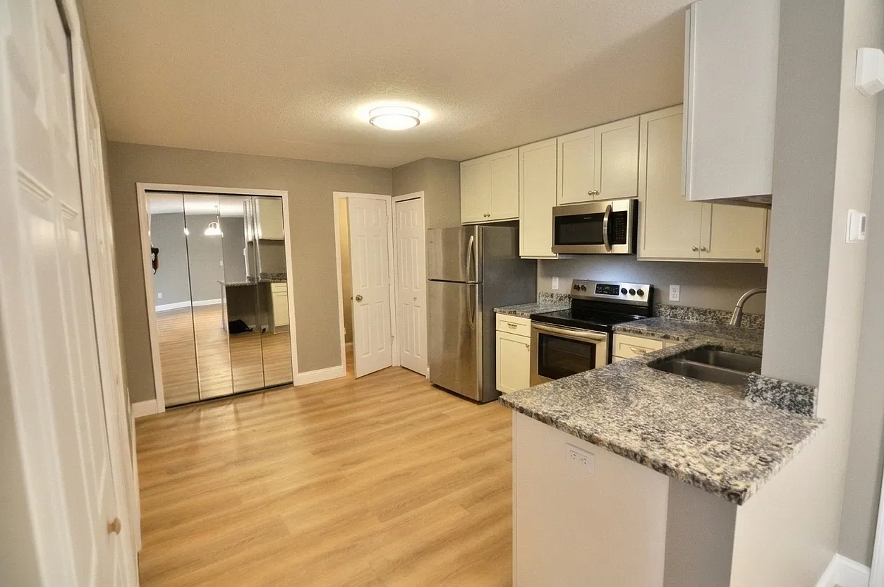 2 bed, 1.5 bath, 1429 sqft, $1,999 — Photo 2