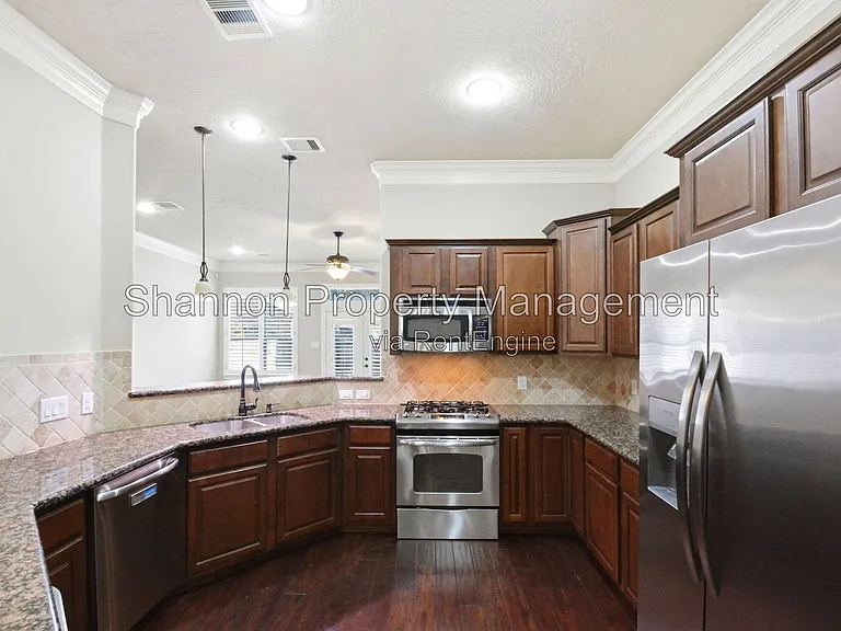 5642 Petty St #A — Photo 9