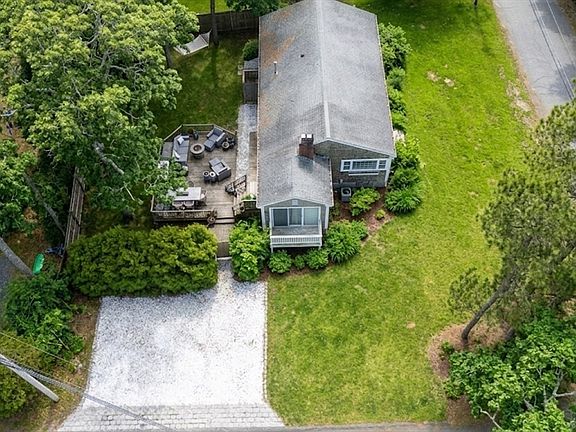 3rd image of 154 Bayridge Dr