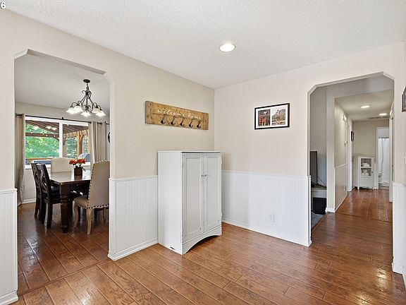 5th image of 91240 Leavitt Ln