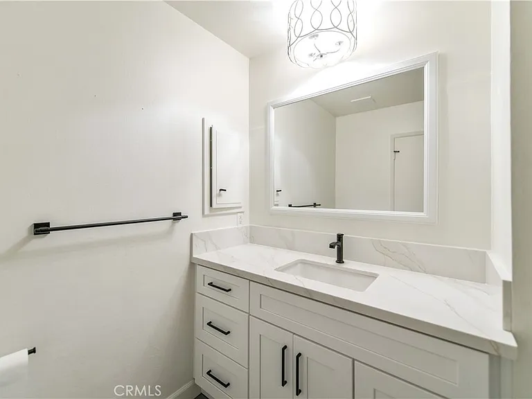 13381 Del Cerro Dr — Photo 15